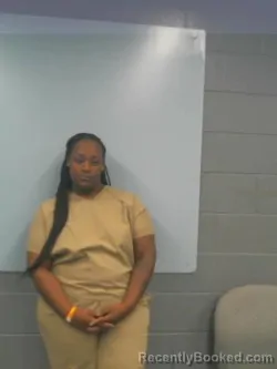 Mugshot of ANIYAH TYASIA BELL-JADAVA