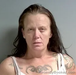 Mugshot of Alisha Mccullough booked in Calhoun County, Alabama on April 21, 2026