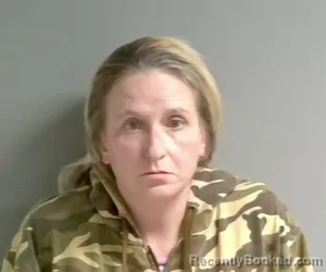 Mugshot of Misty Qualls