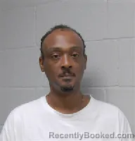 Mugshot of TIMOTHY ONEAL LEONARD