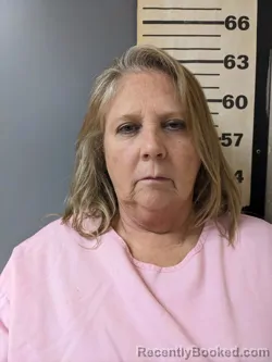 Mugshot of STORMIE JAYE STRAUGHN