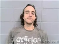 Mugshot of DERRICK TREVOR IRVINE