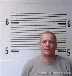 Mugshot of R TOMASSON