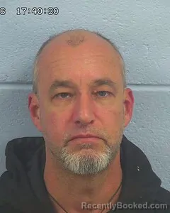 Mugshot of CHRISTOPHER HILL