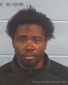 Mugshot of XZAVION HAYES