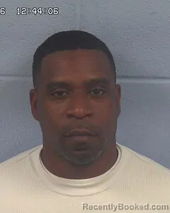 Mugshot of CORDERIUS HILL