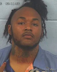 Mugshot of AVEUNCE MILINER