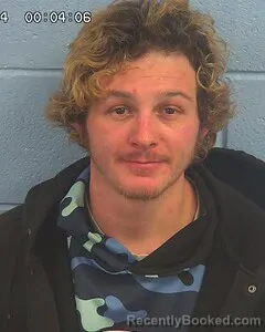 Mugshot of TYLER HARDEN