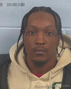 Mugshot of DANIEL THOMAS