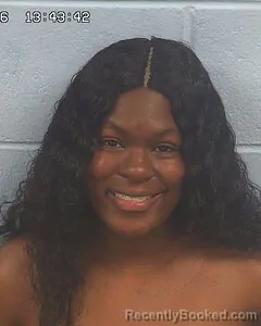 Mugshot of KAELA ROBINSON booked in Etowah County, Alabama on April 17, 2026