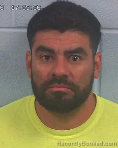 Mugshot of ROBERTO CARLOS LOPEZ CALLES booked in Etowah County, Alabama on April 29, 2026