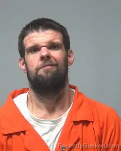 Mugshot of DUSTIN SMITH