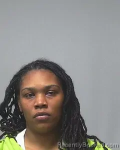 Mugshot of DONNIQUIA GRACE