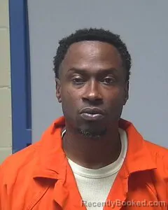 Mugshot of DONALD MAY