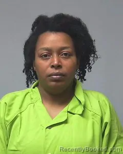 Mugshot of DANIELLE JONES