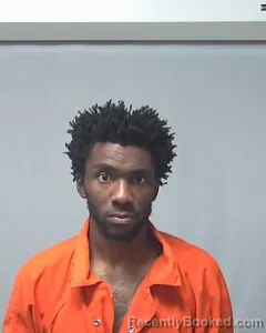 Mugshot of QWATREVIOUS FORD