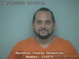 Mugshot of ROBERTO LARA