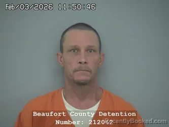 Mugshot of THOMAS MATHEW SAXON