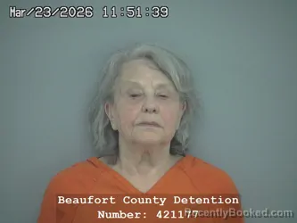 Mugshot of MAXINE JUDITH SNYDER