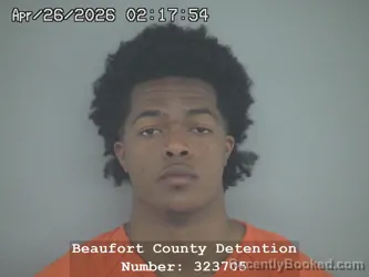 Mugshot of ISAIAH MARK OVARIN BASTIAN booked in Beaufort County, South Carolina on April 26, 2026