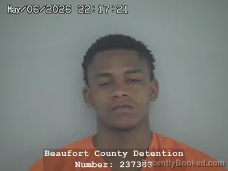 Mugshot of OMARIAN DEVANTE COHEN-FIELDS booked in Beaufort County, South Carolina on May 6, 2026