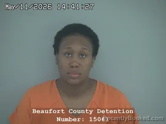 Mugshot of DEBRIANA DELESA SINGLETON booked in Beaufort County, South Carolina on May 11, 2026