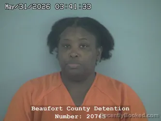 Mugshot of EBONY LATESSA SMALLS booked in Beaufort County, South Carolina on May 31, 2026