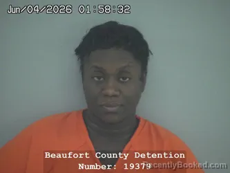 Mugshot of TYECLIA MONIQUE CHAPLIN booked in Beaufort County, South Carolina on June 4, 2026