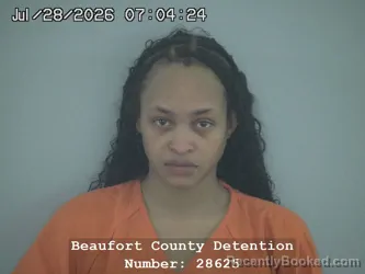 Mugshot of Sade Ka'Nisha Snowten booked in Beaufort County, South Carolina on July 28, 2026
