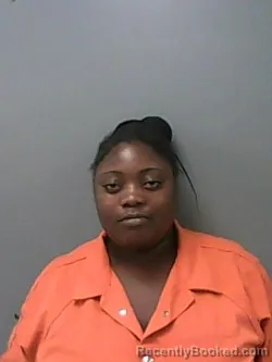Mugshot of Takeira L Moore