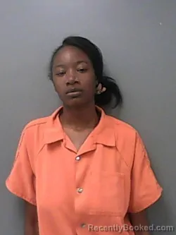 Mugshot of M Toinisha Edwards booked in Hale County, Alabama on August 25, 2026