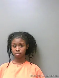 Mugshot of SHATANYA RENA TABB