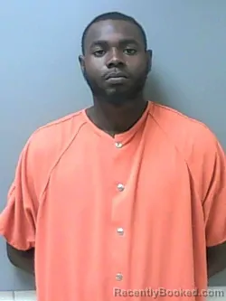 Mugshot of LA'CARIUS DE'SEAN AUTERY