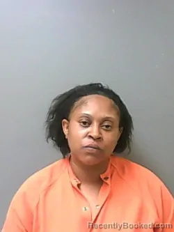 Mugshot of OPRAH T GRAGG