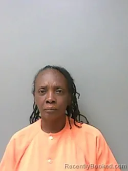 Mugshot of TIASHA M LATTIMORE