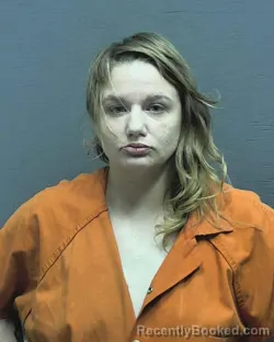 Mugshot of LAUREN RAY SMITH