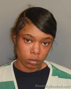 Mugshot of ALEXUS TIERRA ROSCOE