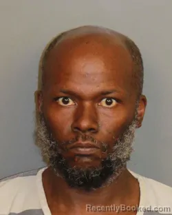 Mugshot of MARLON DEWAYNE THOMAS