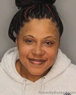 Mugshot of LAETTA SHANTA MOORER