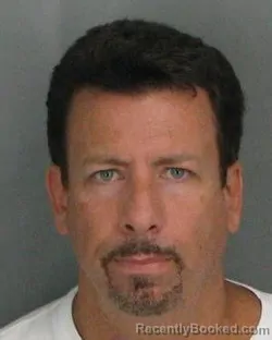 Mugshot of WILLIAM L Second THOMPSON