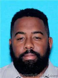 Mugshot of KAMAU KEHNIDE SOUTH