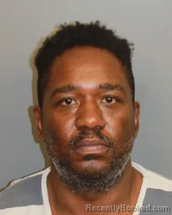 Mugshot of DAVID JUNIOR TAYLOR