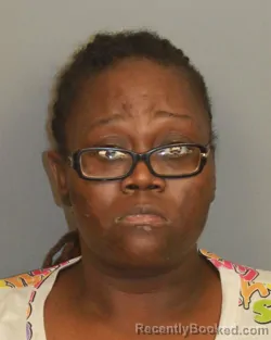 Mugshot of SORAYA VENELL YOUNG booked in Jefferson County, Alabama on March 21, 2026