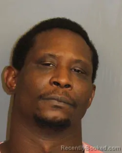 Mugshot of EVERETT DEON HORTON booked in Jefferson County, Alabama on April 25, 2026