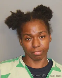 Mugshot of JAYLESA DESHAWN SAVAGE booked in Jefferson County, Alabama on May 1, 2026