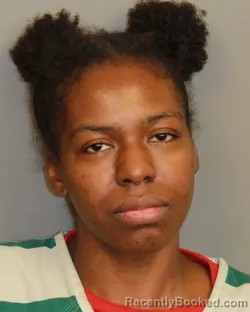Mugshot of JAYLESA DESHAWN SAVAGE booked in Jefferson County, Alabama on June 15, 2026
