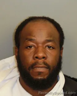 Mugshot of TWNEZ DEON MIXON booked in Jefferson County, Alabama on June 17, 2026