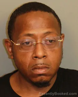 Mugshot of DEANDRE HOLLEY booked in Jefferson County, Alabama on June 25, 2026