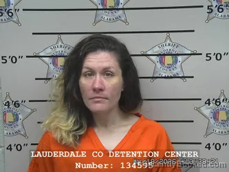 Mugshot of AMBER FAITH ROWDEN