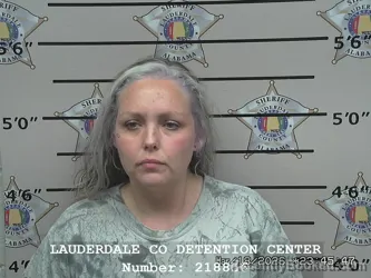 Mugshot of SHANNON MARIE COMBS